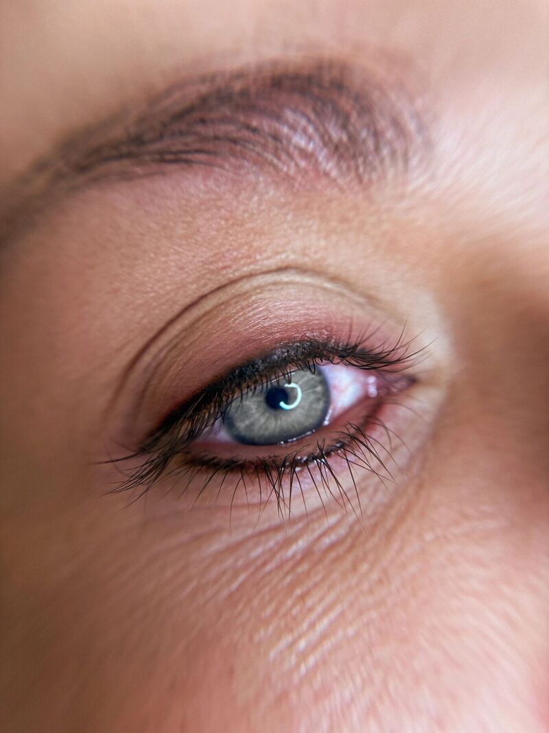 Eyeliner, healed result